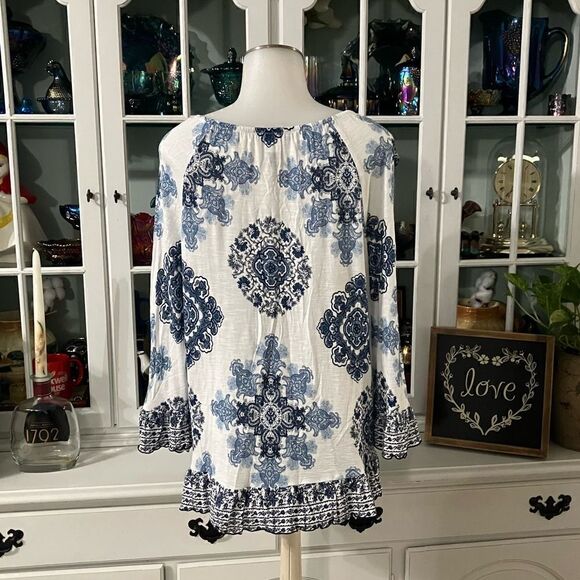 Medallion Pullover Top Size XL INC International Concepts - Picture 7 of 9